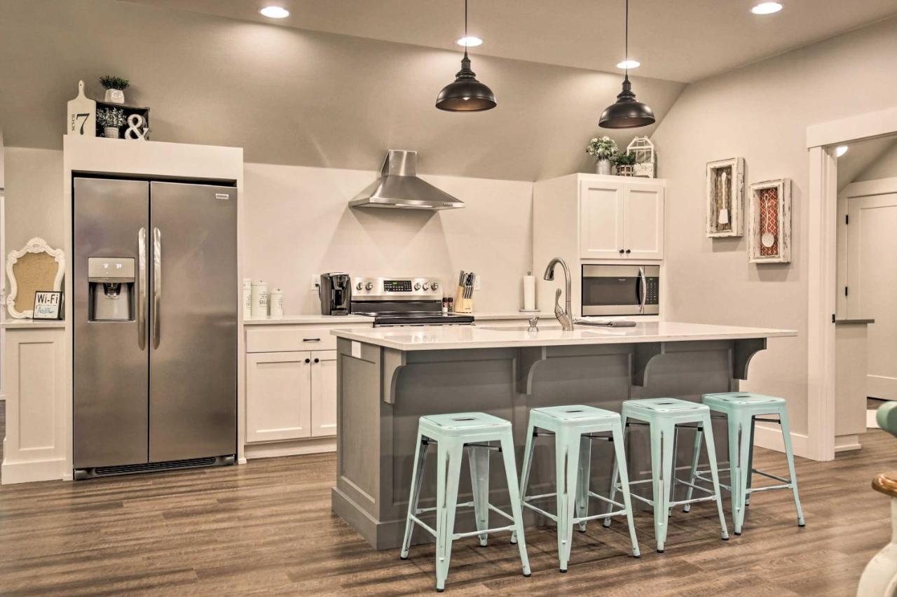 Chic Farmhouse With Creek In Heart Of Wine Country! McMinnville Exterior photo